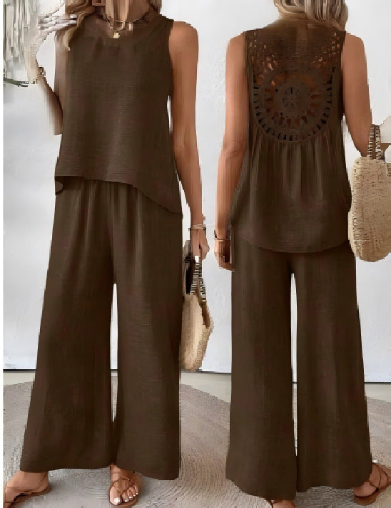 Fashionable Set with Hollow-out Floral Back